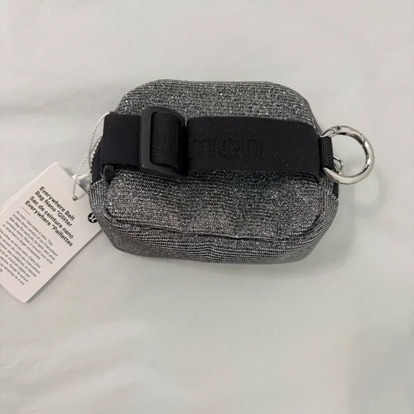 Lululemon Everywhere Belt Bag Nano Glitter Dark Silver NWT - Picture 3 of 10